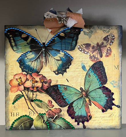 Beautiful Butterfly Shelf Sitter