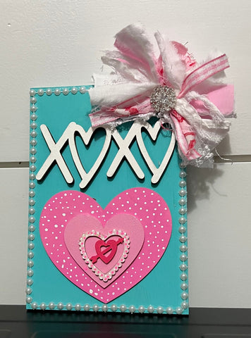 Valentine Decorative Self Sitter Tier Tray