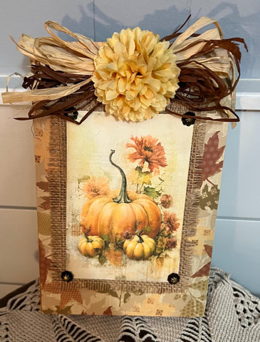 Vintage Style Fall Pumpkin Leaner or Wall Hanging